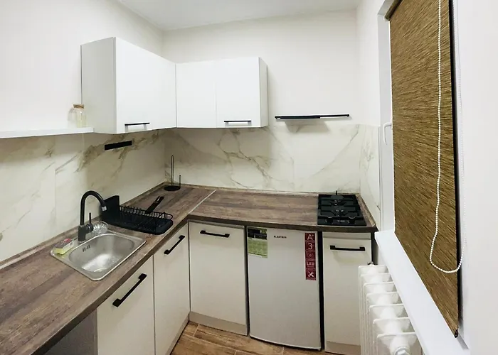 2 ,tomis Nord, Park Mall