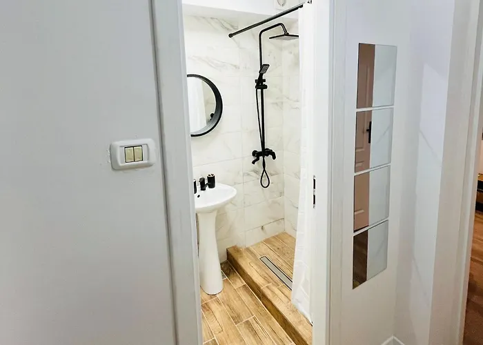 2 ,tomis Nord, Park Mall